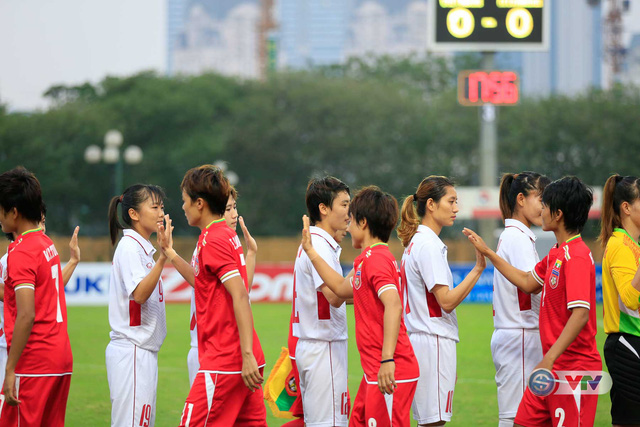 Ảnh: ĐT nữ Việt Nam vượt qua Myanmar, giành vé dự VCK Giải vô địch bóng đá nữ châu Á 2018 - Ảnh 2.