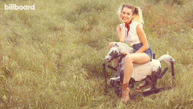 Choáng váng với hình ảnh ngọt ngào của Miley Cyrus - Ảnh 3.