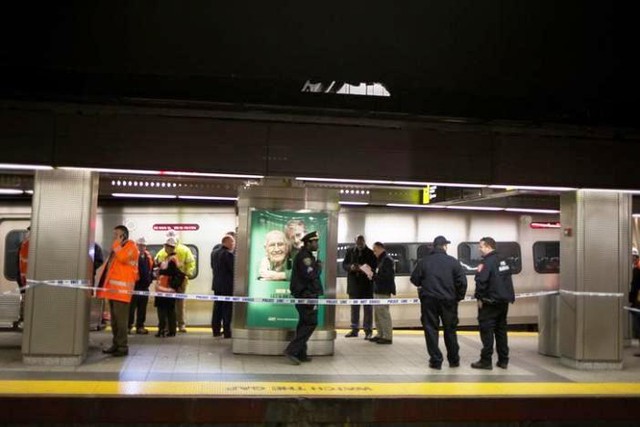 Lật tàu hỏa ở New York, Mỹ: Đã có hơn 100 người bị thương - Ảnh 2.