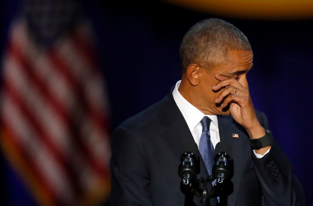 Những hình ảnh đáng nhớ của ông Obama khi từ biệt vai trò Tổng thống Mỹ - Ảnh 8.