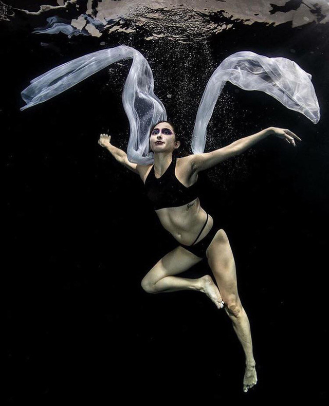Thảm họa chụp ảnh dưới nước lại tái diễn ở Philippines’ Next Top Model - Ảnh 2.
