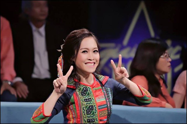 Giai điệu tự hào: MC Hoàng Trang và những hình ảnh không có trên sóng - Ảnh 1.
