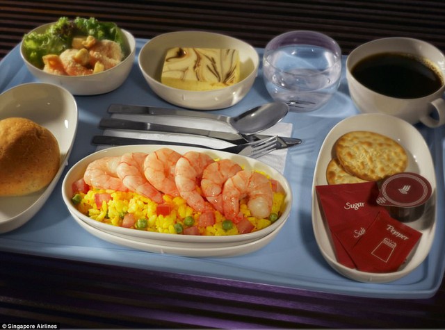 Thưởng thức phần đồ ăn ngon nhất trên các hãng hàng không thế giới - Ảnh 6.