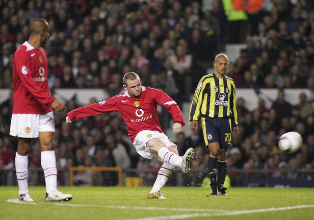 Những dấu mốc khó quên của Rooney trong 13 năm gắn bó với Man Utd - Ảnh 2.