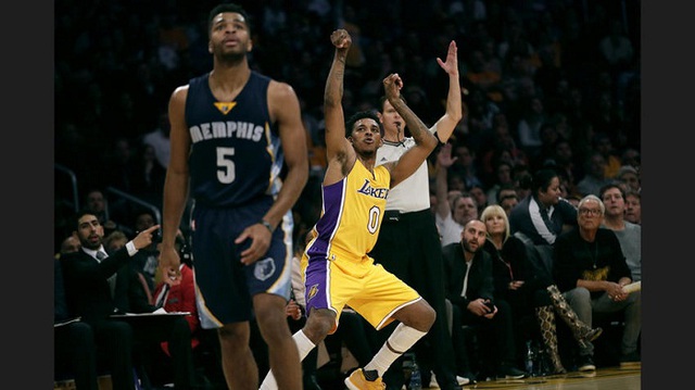 Các ngôi sao đồng loạt sáng, Lakers thắng đẹp Grizzlies - Ảnh 3.