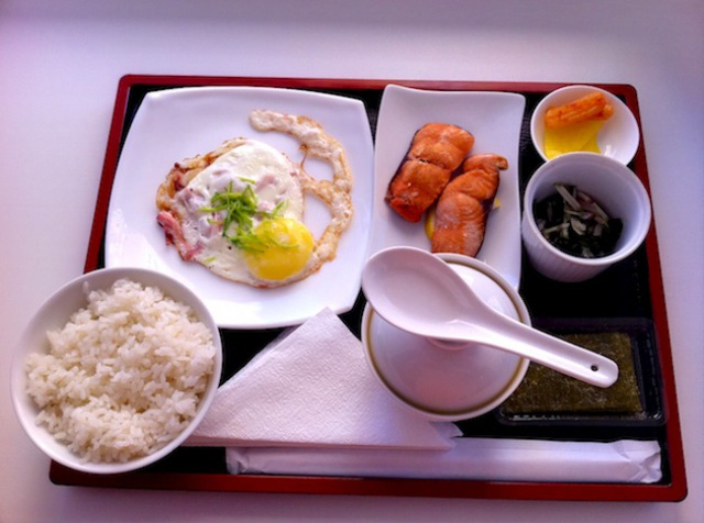 6 thói quen ăn uống giúp phụ nữ Nhật không lo béo - Ảnh 5.