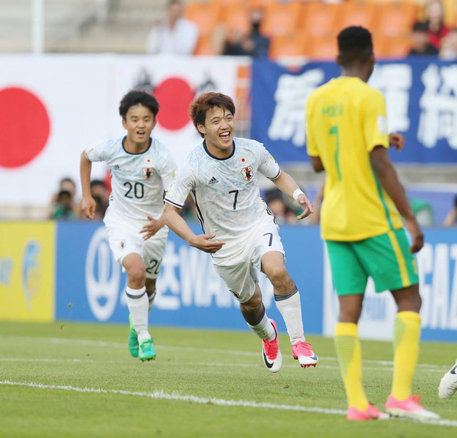 Kết quả FIFA U20 Thế giới 2017: U20 Nam Phi 1 - 2 U20 Nhật Bản: Màn ngược dòng khó khăn của U20 Nhật Bản - Ảnh 3.