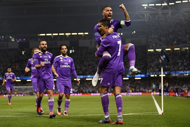 Lập cú đúp vào lưới Juventus, Ronaldo thiết lập kỉ lục mới tại Champions League - Ảnh 1.