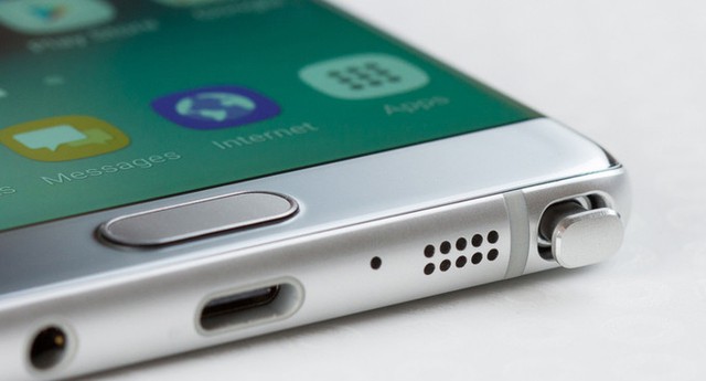 Samsung ra mắt sớm Note 8 để cứu Galaxy S7 - Ảnh 1.