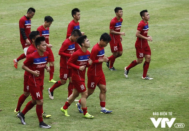 HLV Hữu Thắng: U23 Việt Nam phải dung hòa mục tiêu tại SEA Games 29 và Vòng loại U23 châu Á - Ảnh 1.
