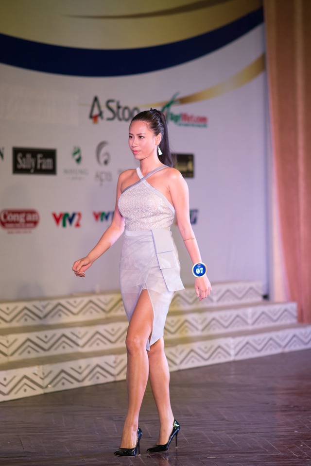 Bận rộn với Top Model, siêu mẫu Hoàng Yến vẫn góp mặt ở Hoa hậu Hữu nghị ASEAN - Ảnh 10.