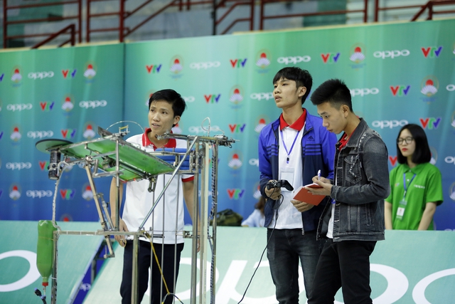 Robocon Việt Nam 2017: Nhiều đội gây ấn tượng ngay từ buổi thử sân - Ảnh 4.