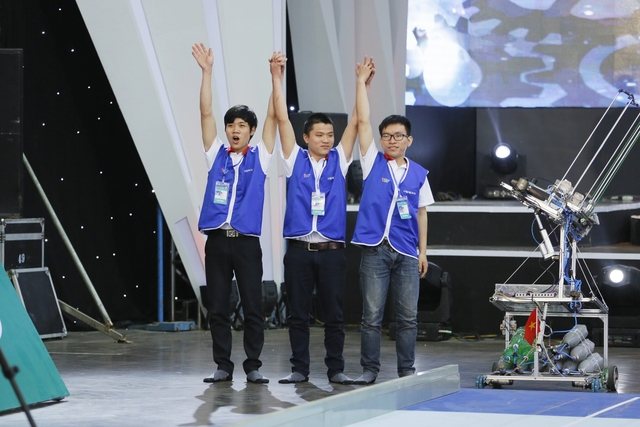 Robocon 2017: Đại học SPKT Hưng Yên liên tiếp giành chiến thắng tuyệt đối APPARE - Ảnh 7.