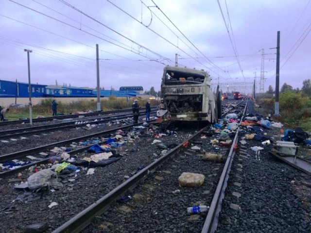 Tai nạn giao thông nghiêm trọng tại Nga, ít nhất 19 người thiệt mạng - Ảnh 2.