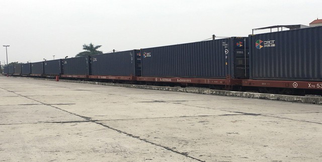 Đường sắt Việt Nam khai trương chuyến tàu container chuyên tuyến đầu tiên đi Trung Quốc - Ảnh 1.