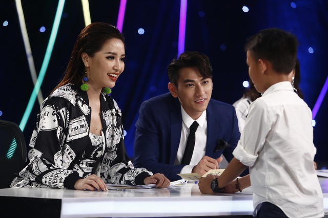 Vietnam Idol Kids 2017: Cậu bé chăn vịt nhà nghèo gây xúc động khi hát dành tặng ba - Ảnh 2.