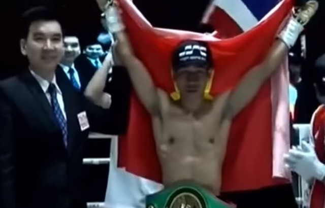 Hạ knock-out  đối thủ chỉ sau 40 giây, võ sỹ Việt lần đầu giành đai WBC - Ảnh 3.