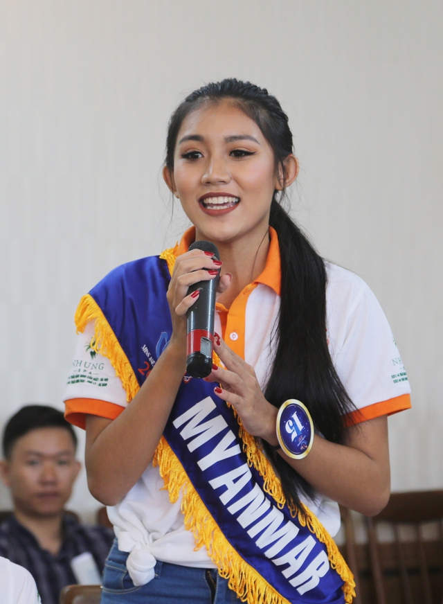 Thí sinh Hoa hậu Hữu nghị ASEAN thân thiết trong buổi đầu gặp gỡ - Ảnh 6.