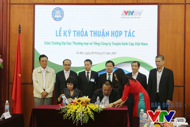 VTVcab ký kết thỏa thuận hợp tác với Đại học Thương mại tại Hà Nội - Ảnh 1.