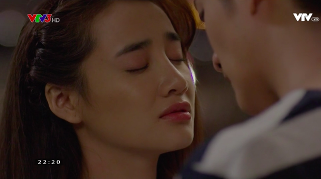 Tuổi thanh xuân 2 - Tập 18: Linh (Nhã Phương) và Junsu (Kang Tae Oh) trao nhau liền hai nụ hôn đắm đuối - Ảnh 31.