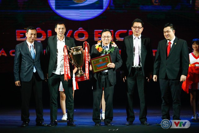 ẢNH: Toàn cảnh Gala trao giải các giải bóng đá chuyên nghiệp Việt Nam 2017 - Ảnh 13.