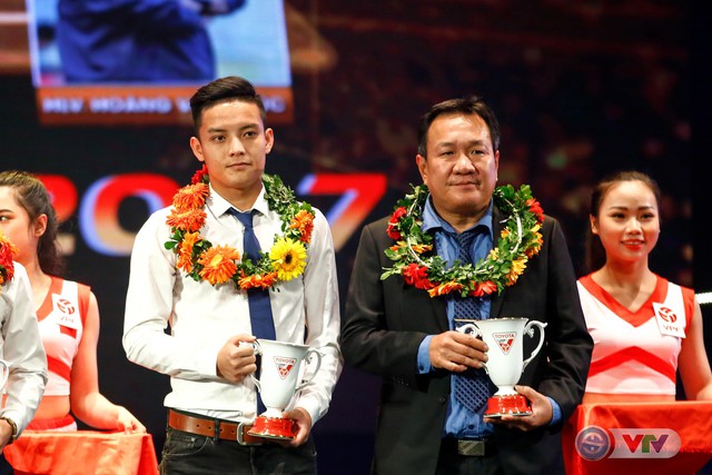 ẢNH: Toàn cảnh Gala trao giải các giải bóng đá chuyên nghiệp Việt Nam 2017 - Ảnh 8.