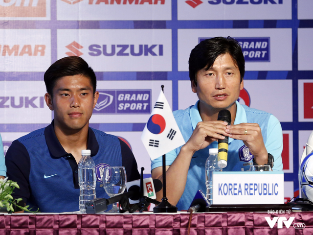 HLV U23 Hàn Quốc biết Công Phượng nguy hiểm nhưng không thể ngăn cản - Ảnh 1.