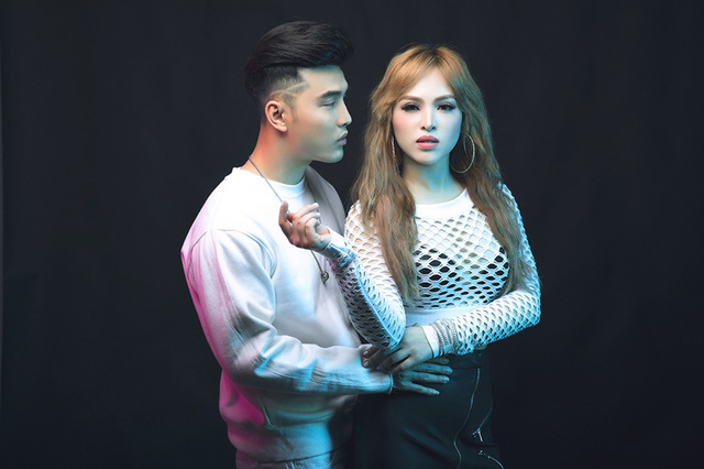 Ưng Hoàng Phúc kết hợp Á quân X-Factor 2016 ra mắt ca khúc Em là hot girl? - Ảnh 4.