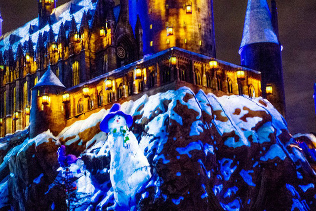 Trải nghiệm Giáng sinh kiểu Harry Potter tại phim trường Universal, Mỹ - Ảnh 3.