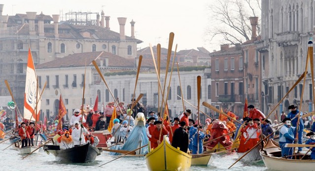 Lễ hội hóa trang khiến Venice như trở lại thời Phục Hưng - Ảnh 10.