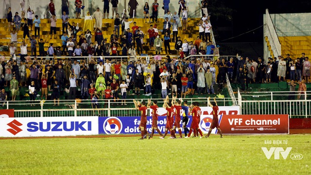 Những khoảnh khắc ấn tượng trong trận thủy chiến U23 Việt Nam 4-0 U23 Timor Leste - Ảnh 18.