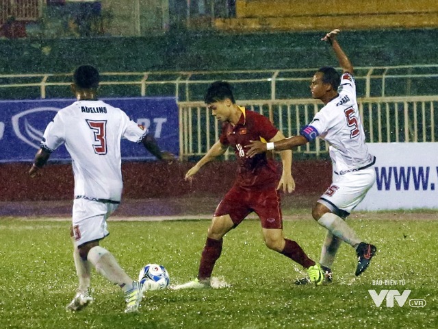 Những khoảnh khắc ấn tượng trong trận thủy chiến U23 Việt Nam 4-0 U23 Timor Leste - Ảnh 3.