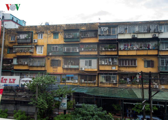 Nhiều nhà dân ở Hà Nội tự bịt đường sống bằng chuồng cọp - Ảnh 6.