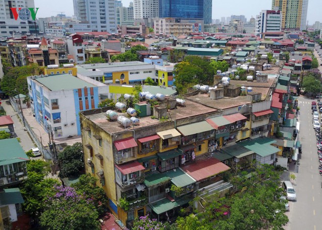 Nhiều nhà dân ở Hà Nội tự bịt đường sống bằng chuồng cọp - Ảnh 3.