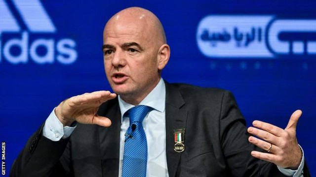 World Cup 2022 tại Qatar sẽ diễn ra vào mùa đông - Ảnh 1.