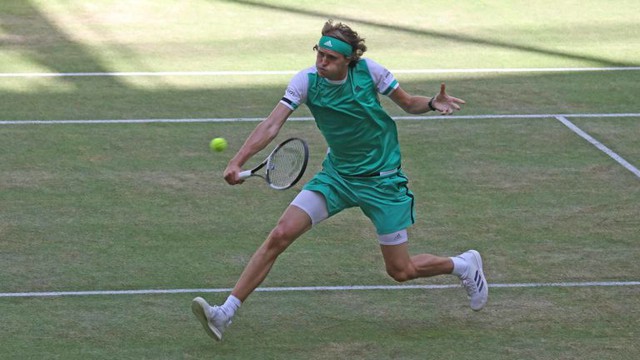 Gerry Weber mở rộng 2017: Alexander Zverev hẹn Roger Federer tại trận chung kết - Ảnh 1.