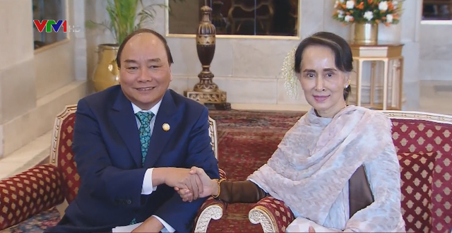 Thủ tướng tiếp song phương tại phiên họp hẹp giữa các nhà lãnh đạo ASEAN và Thủ tướng Ấn Độ - Ảnh 1.