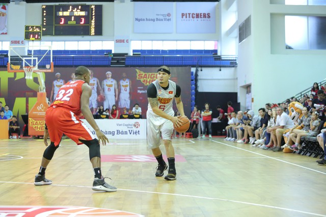 ABL 2017 - 2018: Saigon Heat để thua đáng tiếc trên sân nhà - Ảnh 2.