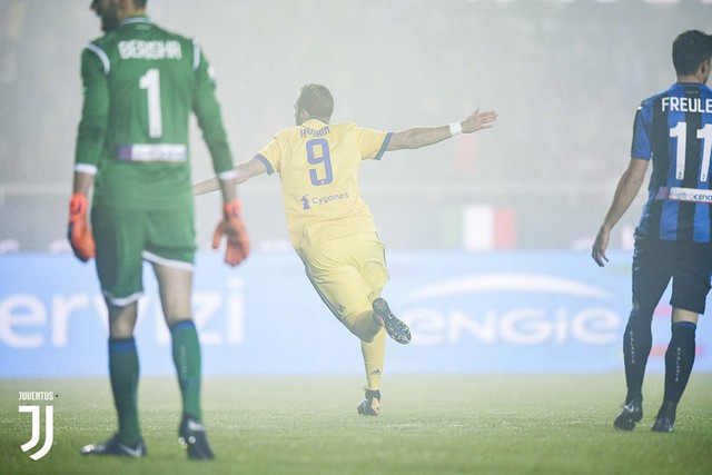 Bán kết lượt đi cúp Quốc gia Italia: Juventus nhọc nhắn giành 3 điểm - Ảnh 1.
