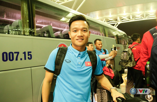 ẢNH: Chuẩn bị cho AFF Cup 2018, ĐT Việt Nam lên đường sang Hàn Quốc tập huấn - Ảnh 1.