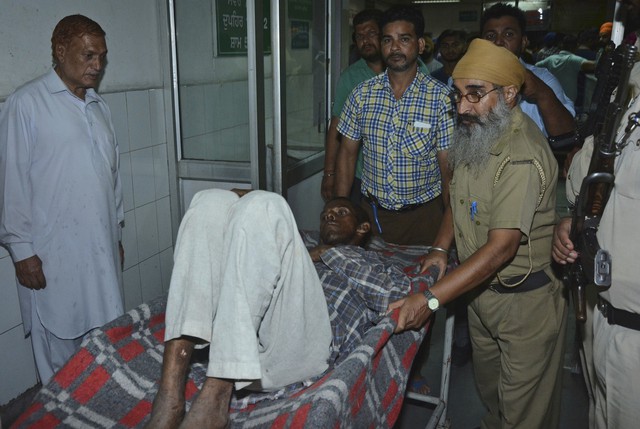 Ấn Độ: Tai nạn tàu hỏa nghiêm trọng, ít nhất 58 người thiệt mạng​ - Ảnh 6.