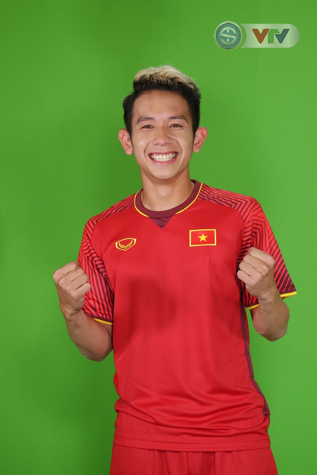 Ấn tượng buổi chụp hình của ĐTQG Việt Nam trước thềm AFF Cup 2018 - Ảnh 11.