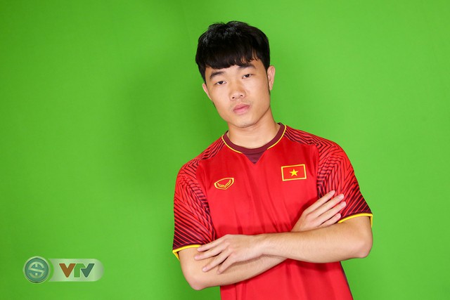 Ấn tượng buổi chụp hình của ĐTQG Việt Nam trước thềm AFF Cup 2018 - Ảnh 14.