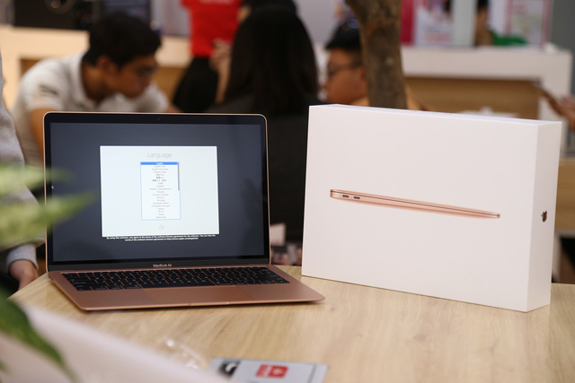 MacBook Air 2018 mới nhìn đã… muốn mua của Apple - Ảnh 2.