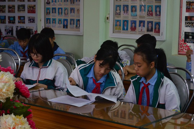 Học sinh Lào Cai hào hứng với cuộc thi làm phim ngắn về phòng chống tác hại của thuốc lá - Ảnh 7.