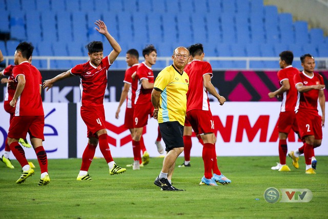HLV Park Hang-seo sẽ sử dụng đội hình nào ở chung kết lượt về AFF Cup 2018 đấu ĐT Malaysia? - Ảnh 1.