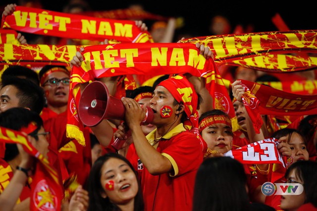 AFF Cup 2018: Việt Nam dẫn đầu về lượng khán giả đến sân cổ vũ - Ảnh 1.