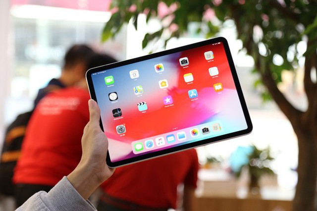 Giá bán và ngày lên kệ của iPad Pro, MacBook Air 2018 chính hãng tại Việt Nam - Ảnh 1.
