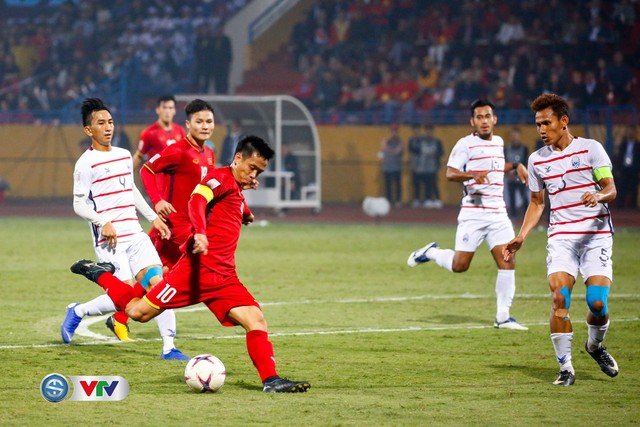 ẢNH: Toàn cảnh ĐT Việt Nam giành chiến thắng 3-0 trước ĐT Campuchia trên sân Hàng Đẫy - Ảnh 17.