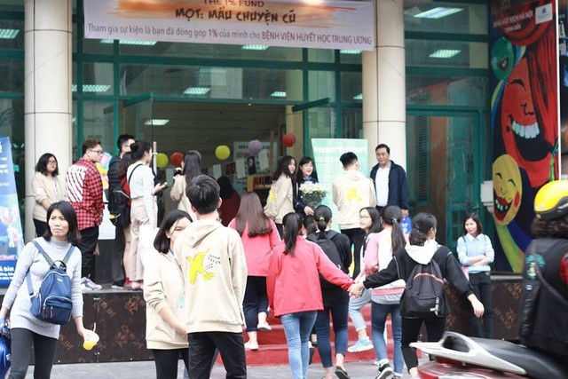 Mọt 2018: Hàng nghìn người tới trao đổi 3.000 đầu sách tại Hà Nội - Ảnh 1.